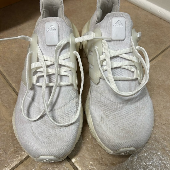 Adidas UltraBoost White Sneakers - Picture 2 of 6